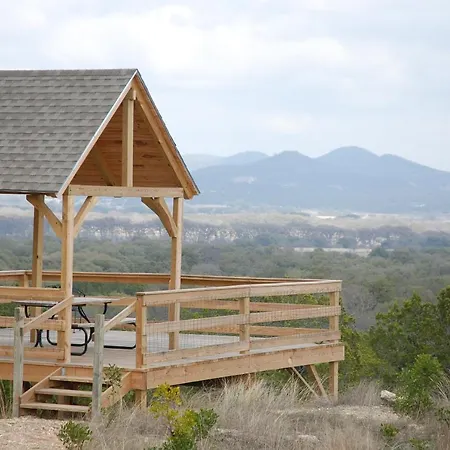 Utopia Family Home With Mountain Viewing Deck! Extérieur photo